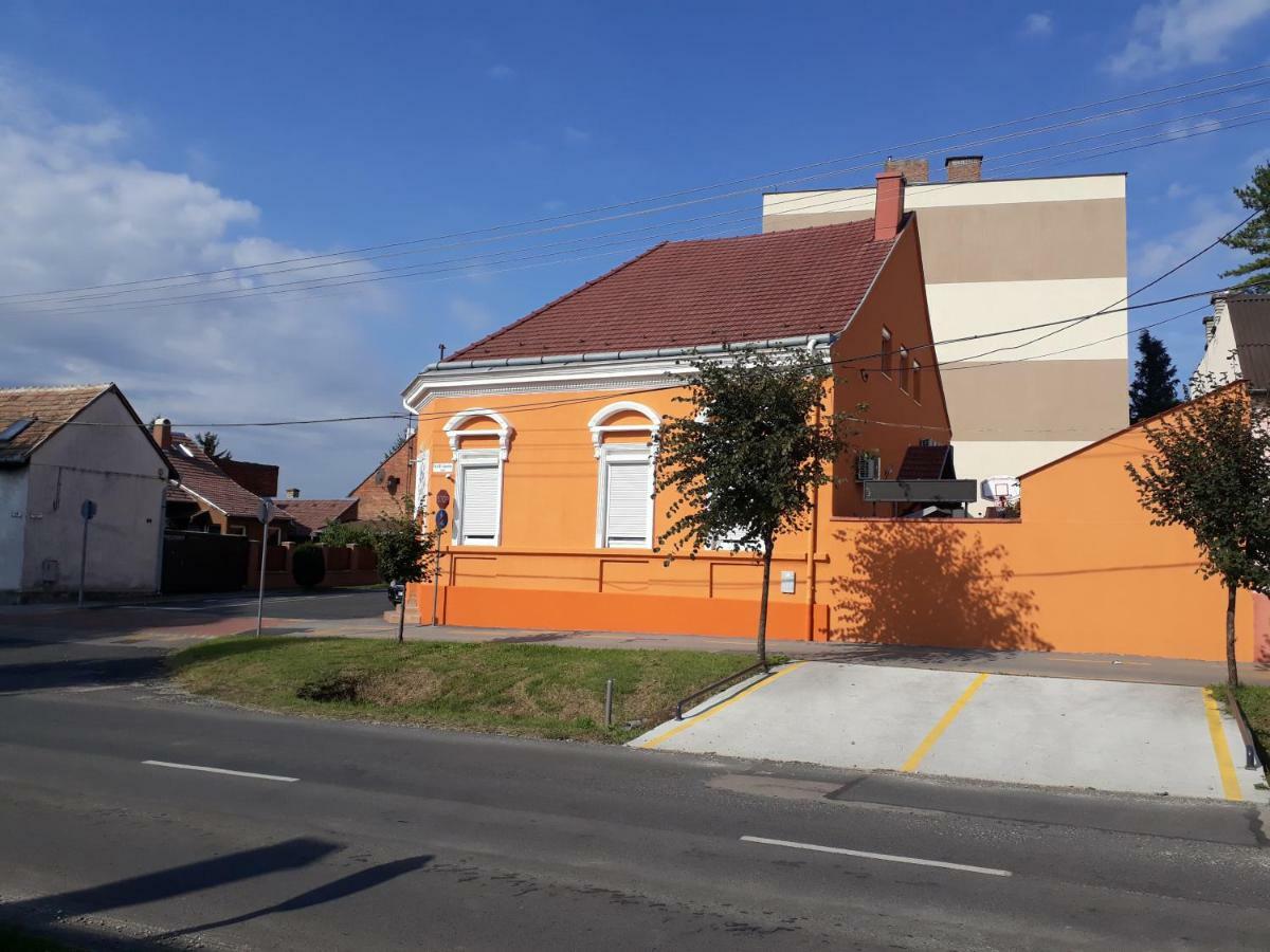 Family Apartmanház Apartamento Nagykanizsa Exterior foto